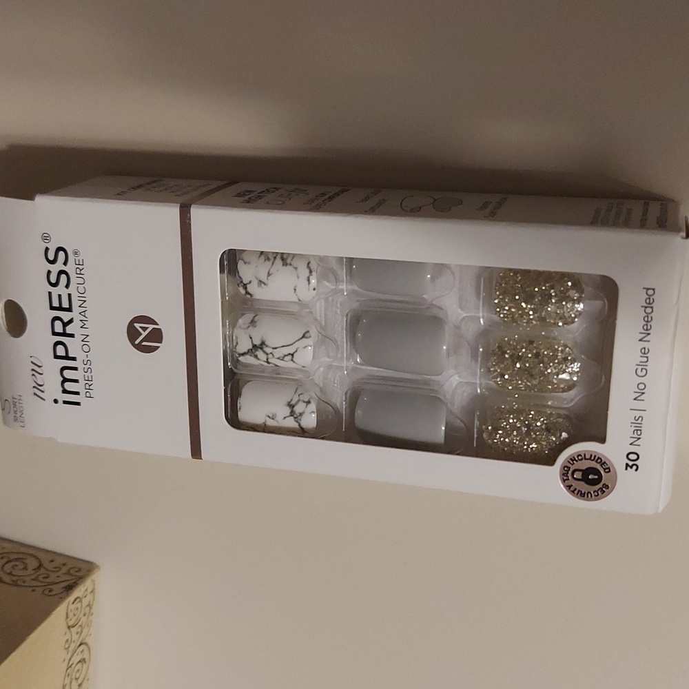 Impress press on nails marble, gray, and sparkle